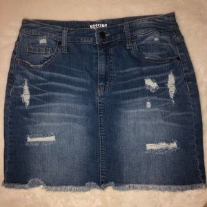 Medium Wash fray-ripped Jean Skirt